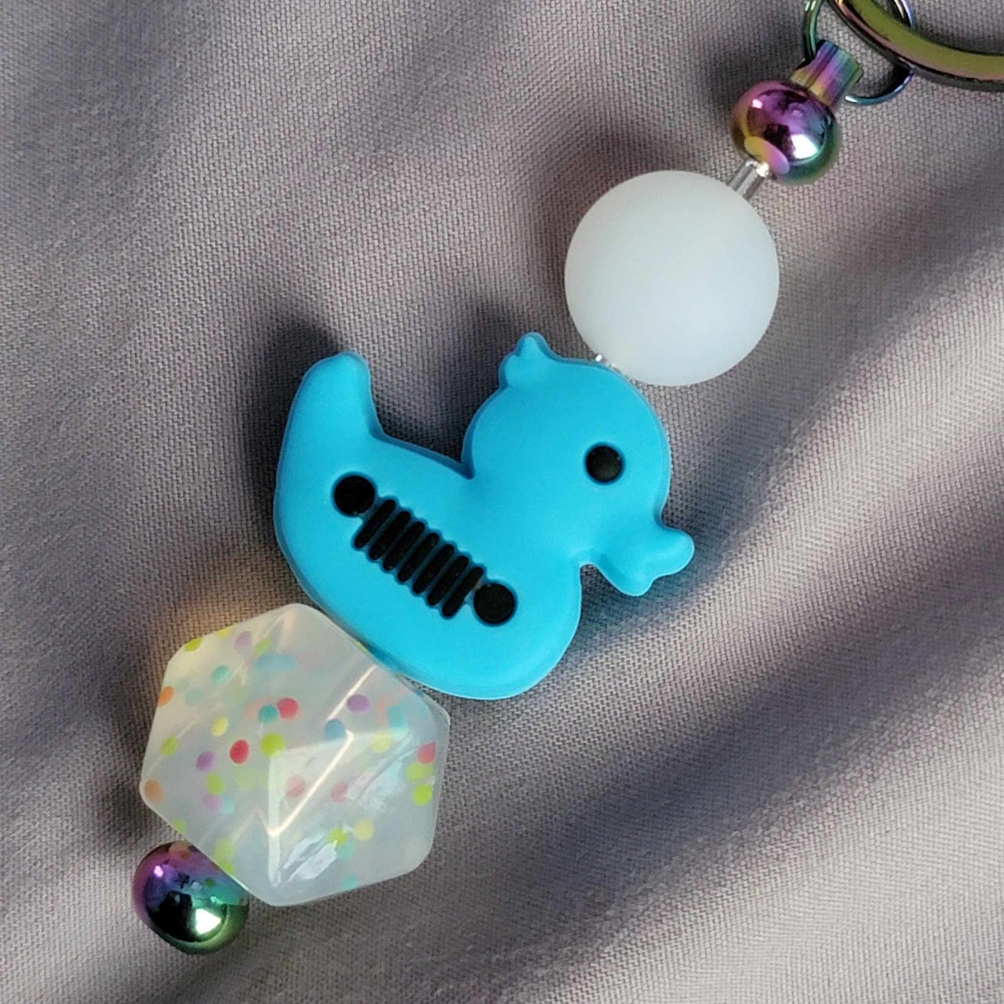 Noah's Silicone Bead Keychains - A Colorful Companion for Your Keys!