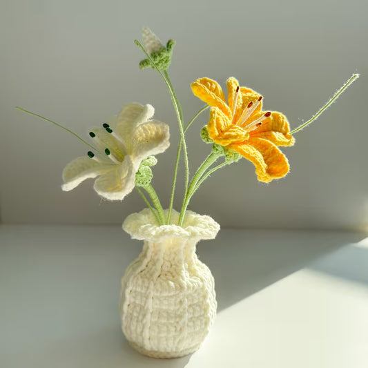 Sunlit Lily Bouquet